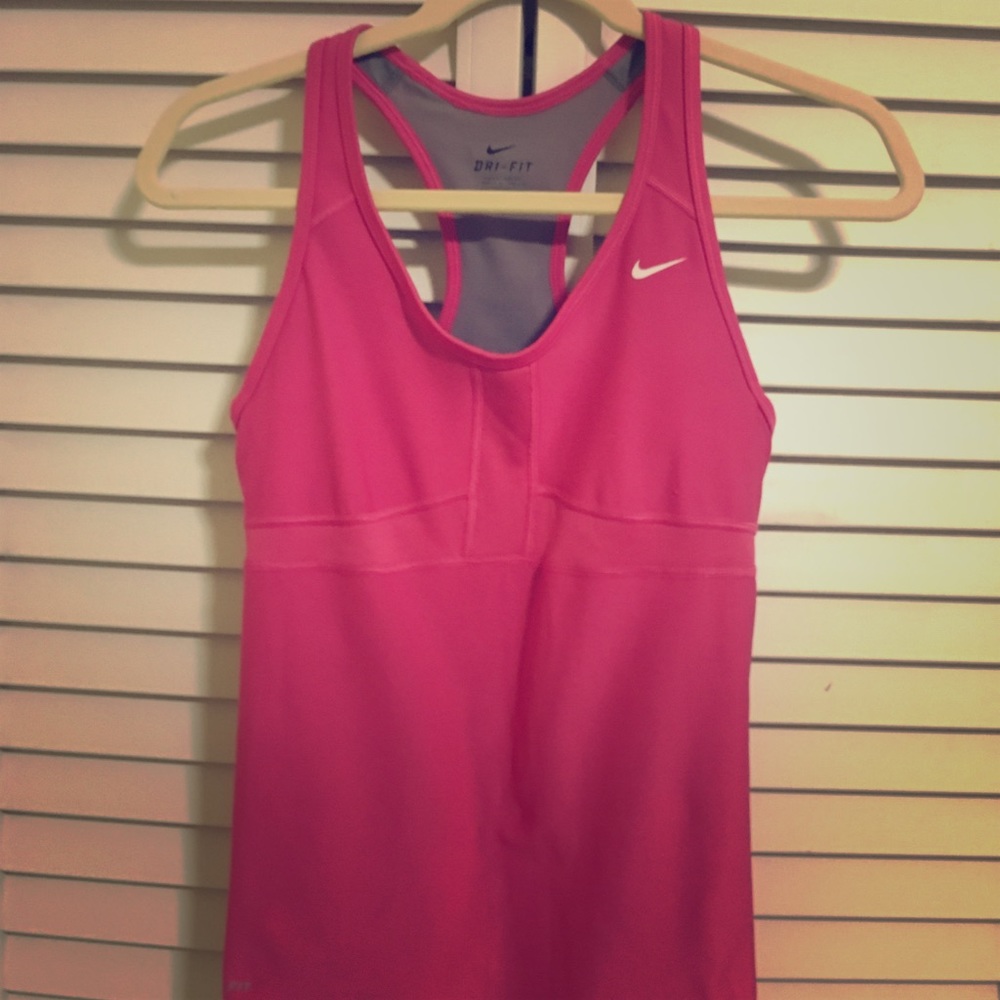 Nike racerback tank pink size s